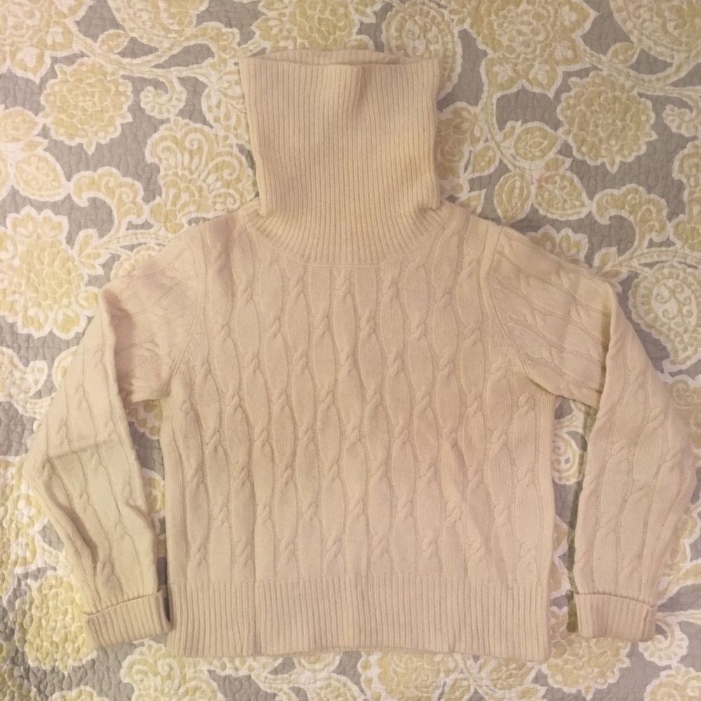 Uniqlo angora blend cropped turtleneck sweater